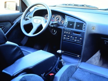 Peugeot 405 T16 &ndash; Rodzinny sportowiec
